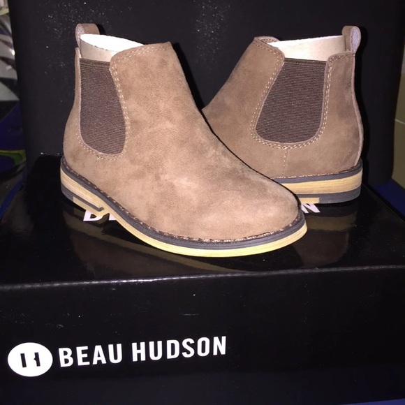 beau Hudson Other - Beau Hudson Chelsea Boots Size 7